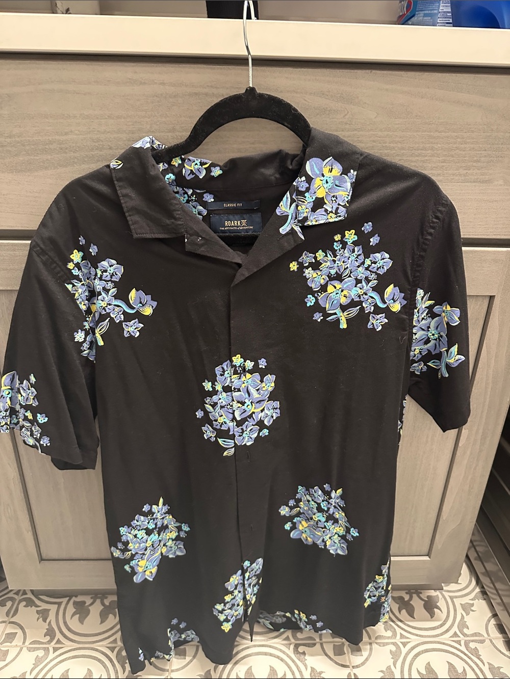 Roark Black Short-Sleeve Floral Button-Down Shirt